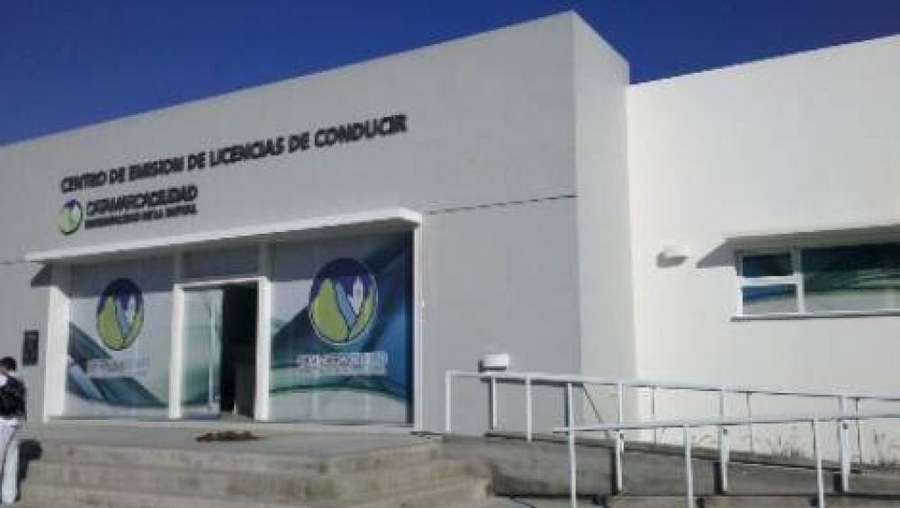 Robaron en el Centro de Licencias de Conducir