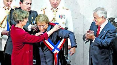 Michelle Bachelet asumi� y prometi� trabajar por un �Chile diferente, un Chile m�s justo�