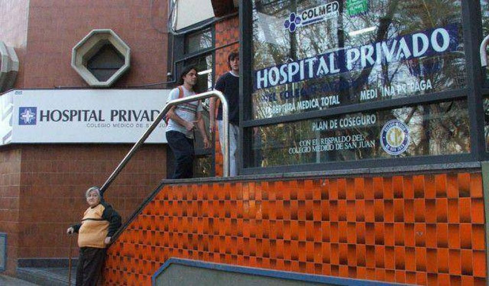 Recibi� un disparo en la pierna para robarle la cartera con $20.000