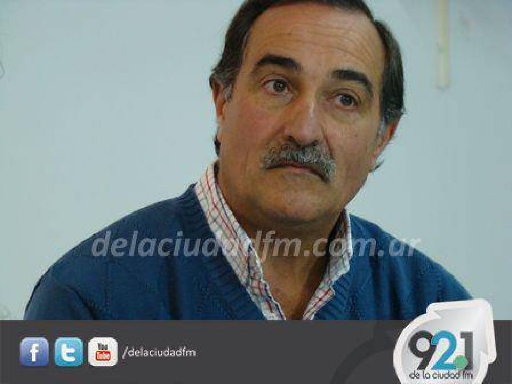 El Presidente de la UCR advirti� que los proveedores de los comedores escolares 'no cobran desde septiembre