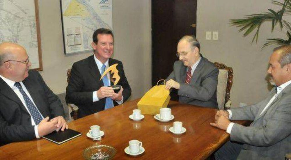 Bacileff recibi� al gobernador de �eembuc� por la integraci�n regional