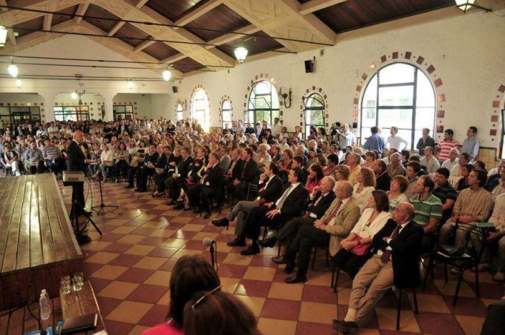 Realizaron en la capital provincial la primera Asamblea Ciudadana de 2014