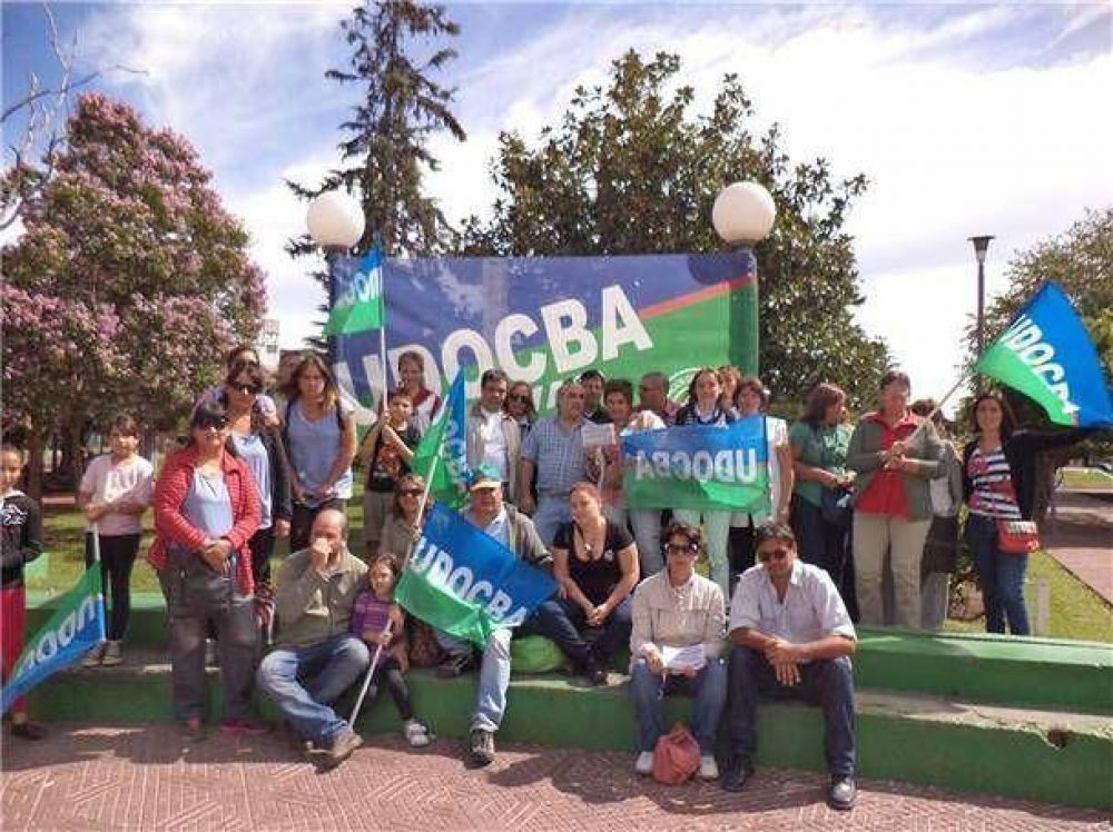UDOCBA y ATE se manifestaron ayer en plaza Alsina