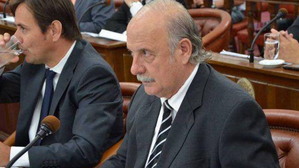 Ghirardi no se pasa al massismo: �voy a seguir con el gobernador�