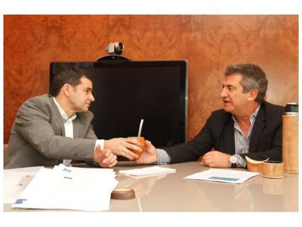Urribarri celebr� los resultados que alcanz� YPF en 2013