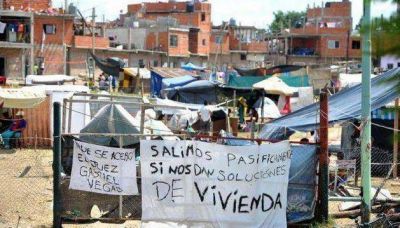 Ya son 1000 las familias instaladas en el predio tomado de Lugano