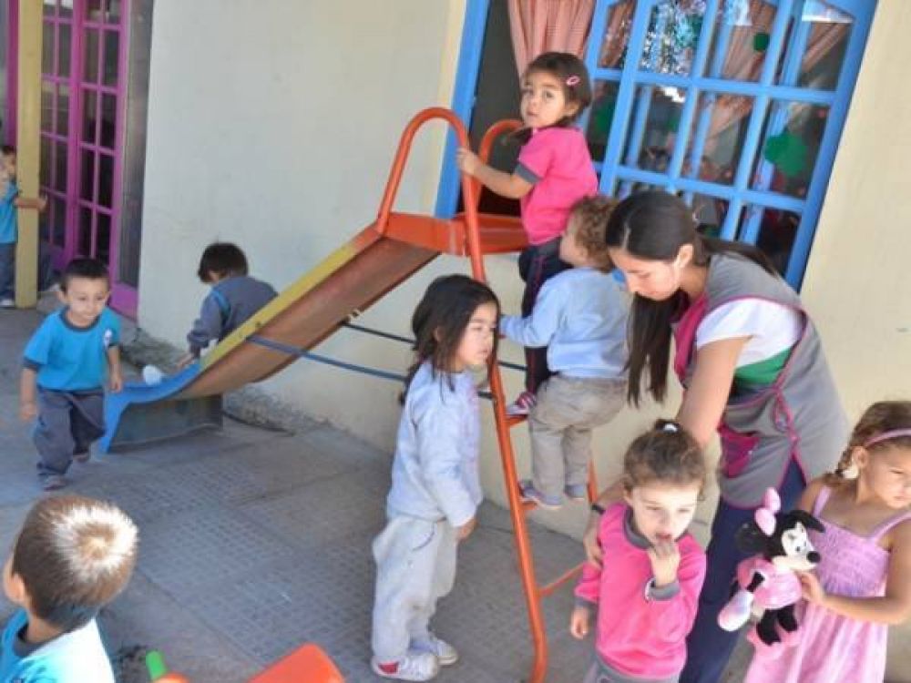Las guarder�as tendr�n 2 meses para anotarse en un registro