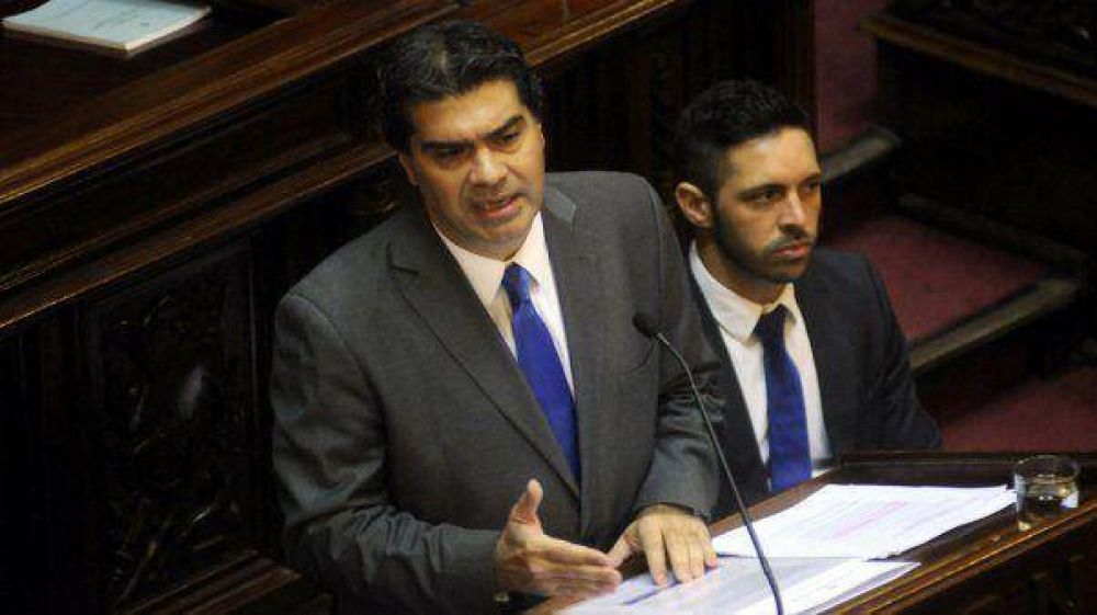 Senado caliente: fuertes cruces en la presentaci�n de Jorge Capitanich