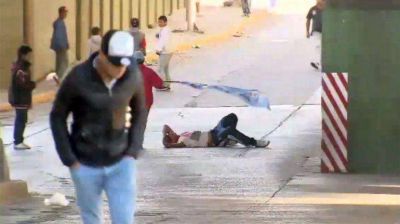El joven que tiraron de un puente es discapacitado y llevaba a su mujer embarazada al hospital