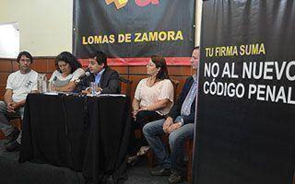 Molea lanz� la campa�a de recolecci�n de firmas del Frente Renovador