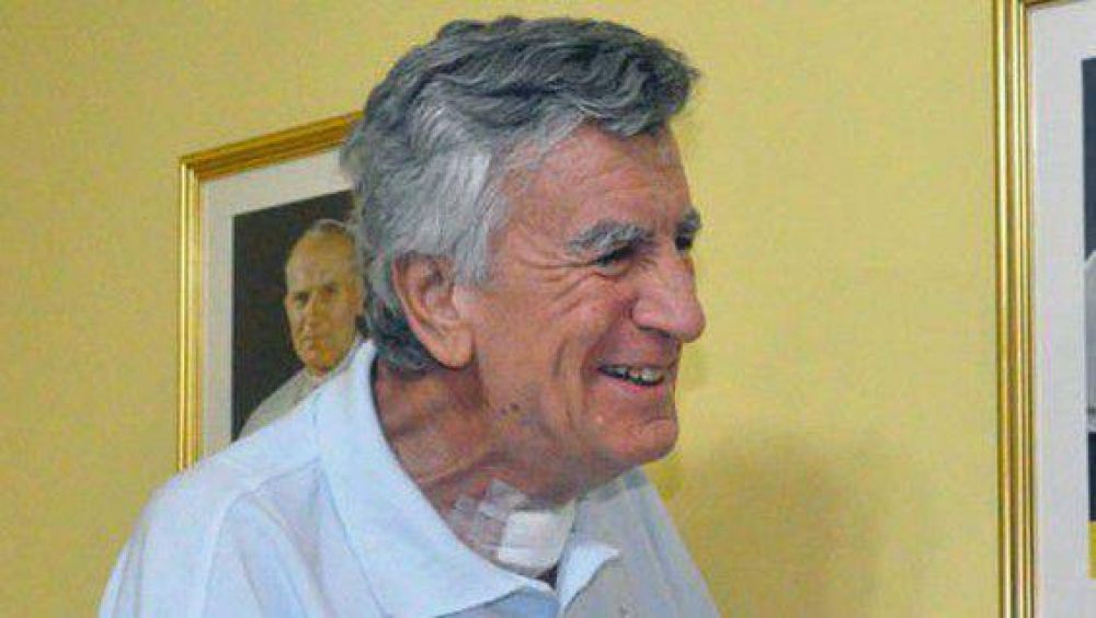 Francisco le envi� una carta de pu�o y letra a Gioja