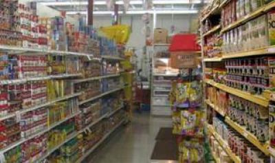 Jun�n: Clausuran supermercados chinos por presencia de roedores y productos vencidos