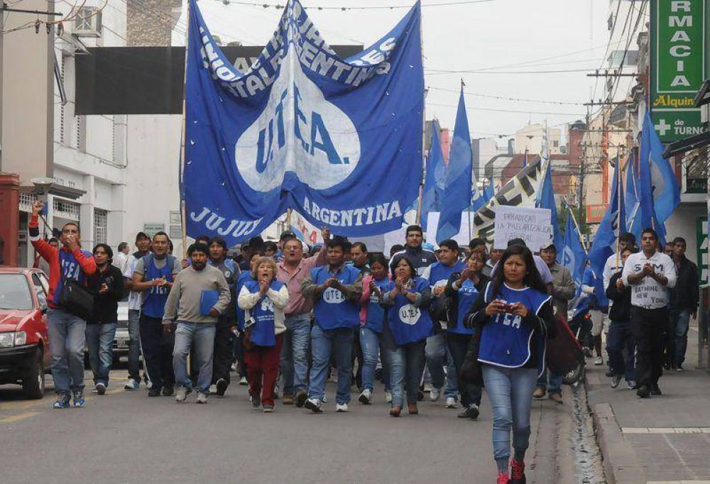 FGE y Multisectorial marcharon por una recomposici�n salarial