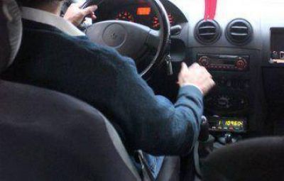 Remisero intent� propasarse con una pasajera cuando deb�a pagarle el viaje