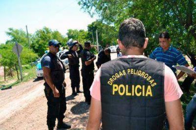 Resistencia: 4 detenidos con drogas que cobraban peaje en el barrio Santa Clara