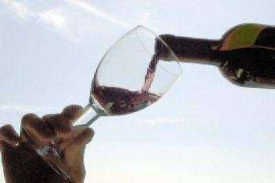 Elaboran en San Juan un vino especial para el Papa