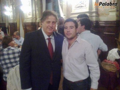 Salda�a logra compromiso provincial para atender trastornos generalizados del desarrollo