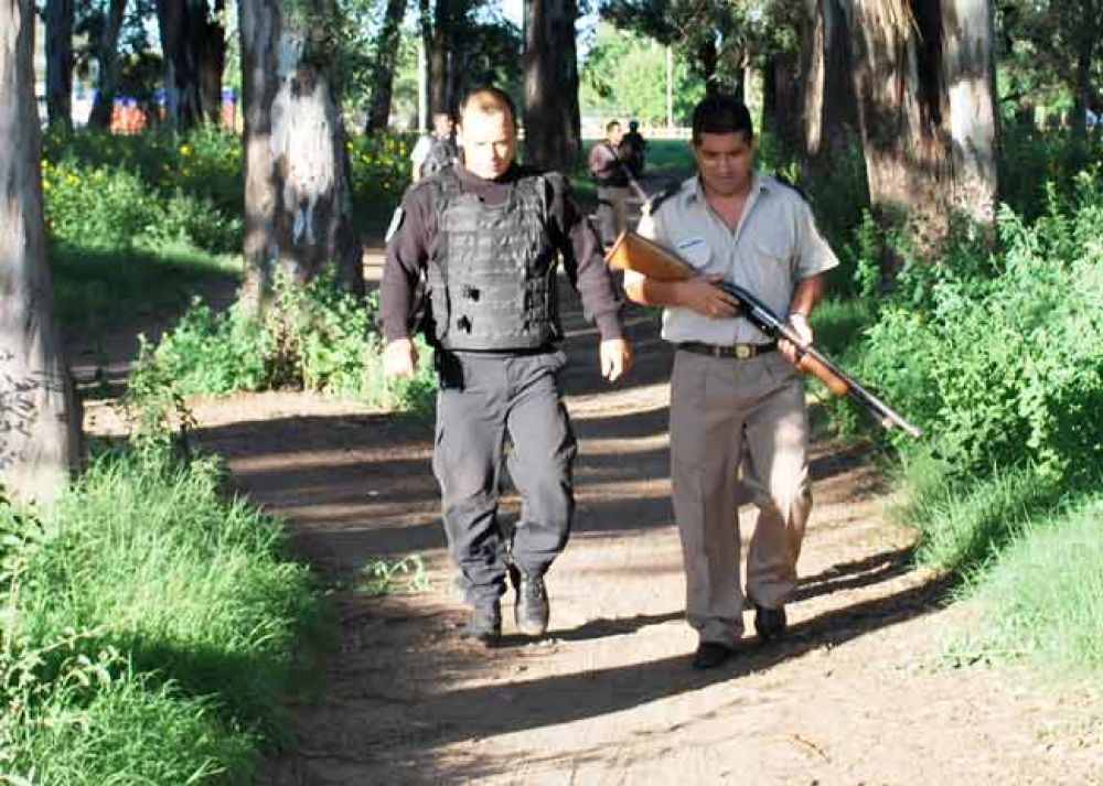 Procedimiento policial por disparos en el Carlos Berg