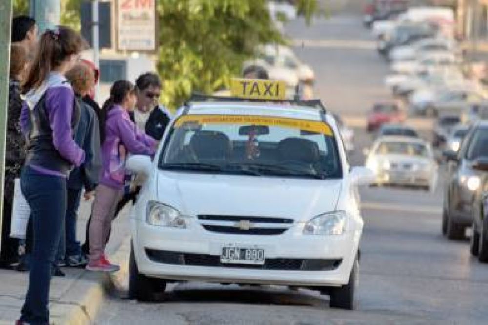 Los taxis podran aumentar un 37% su tarifa