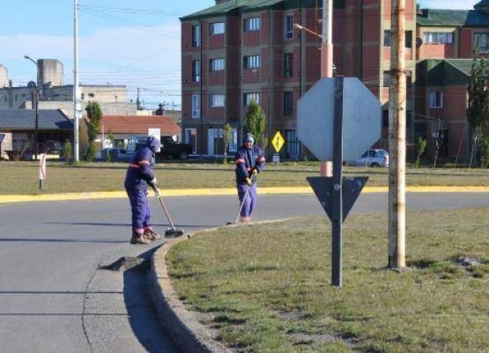 Trabajos de reacondicionamiento en sector de Rotonda Samor�