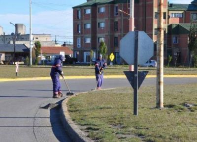 Trabajos de reacondicionamiento en sector de Rotonda Samor�