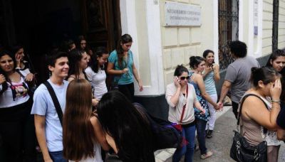 Quejas de los estudiantes por problemas para inscribirse