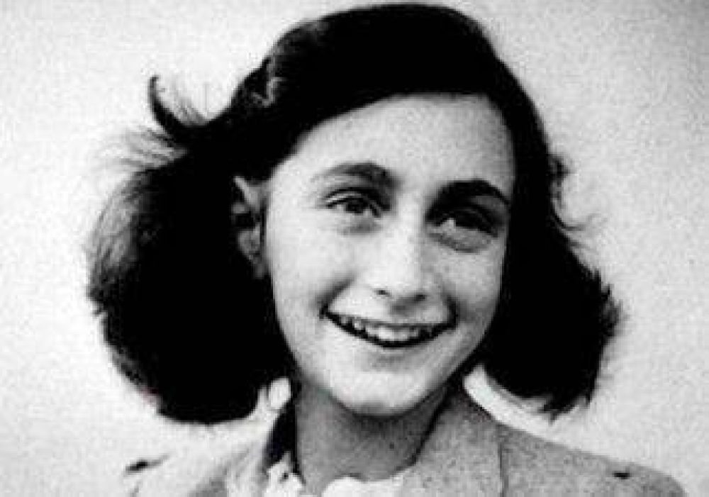 Inauguran una muestra sobre la vida de Ana Frank 