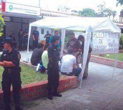Municipales: tercer d�a de huelga en Las Lajitas