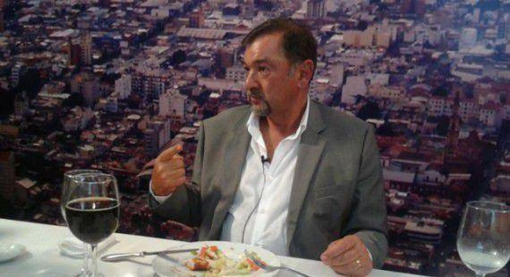 Isa dijo que en 2015 se ve gobernador