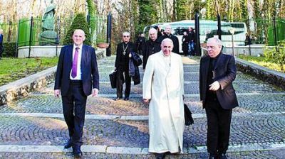 El primer aniversario del Papa, sin actos oficiales