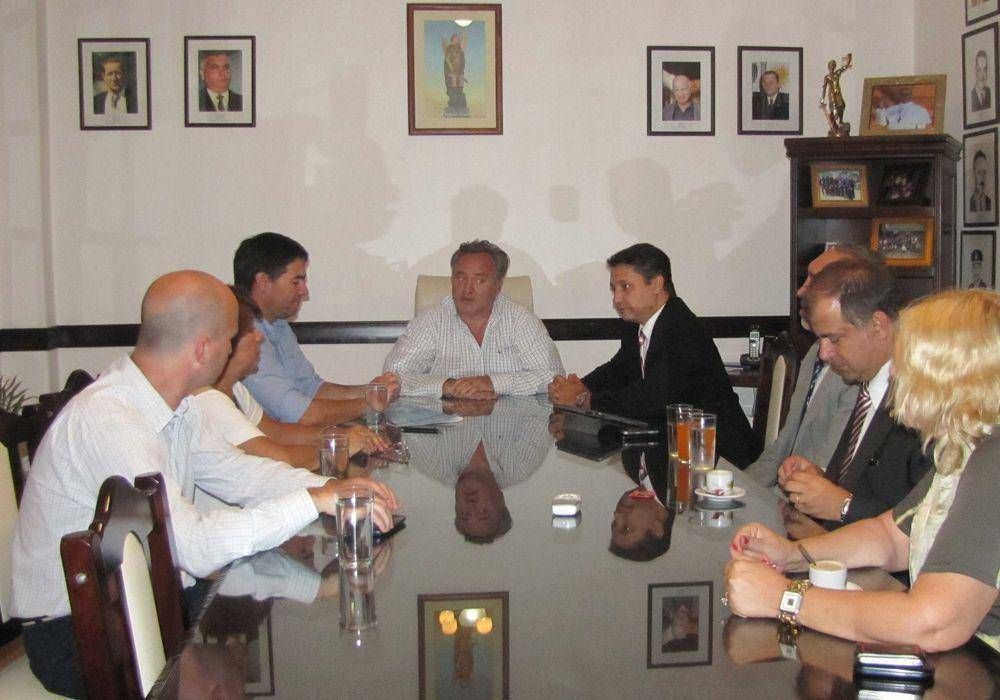 El municipio de San Miguel firm� convenio de patrocinio jur�dico con el colegio p�blico de abogados de San Mart�n