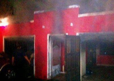 Bomberos lograron sofocar un incendio en una vivienda del barrio 164 viviendas
