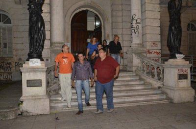 El Ejecutivo y los Gremios volvieron a reunirse pero siguen sin acuerdo