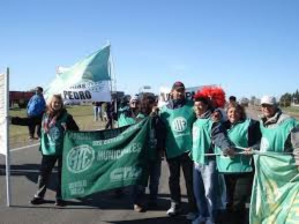 �La soluci�n est� entre lo que ofrece el municipio y la necesidad de los empleados�