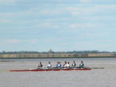 N�utico con varios botes