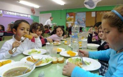 Comedores escolares: lo que alcance por 5 pesos