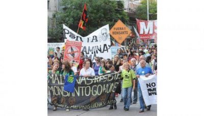 Arzani con el G-6 y manifestaci�n contra Monsanto