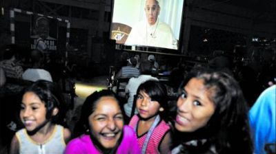 En un mensaje a los pobres, el Papa pidi� que lo ayuden