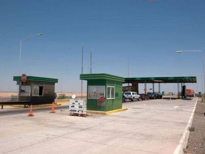 Ya rige el nuevo peaje fitosanitario: autos deben pagar $20 para ingresar