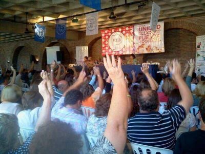 FEB responde a Mariotto y "no vuelve al aula"