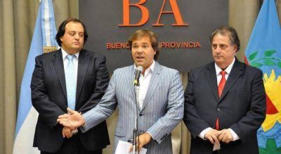El Gobierno bonaerense anunci� acuerdo salarial con estatales y llam� a la "reflexi�n" a docentes