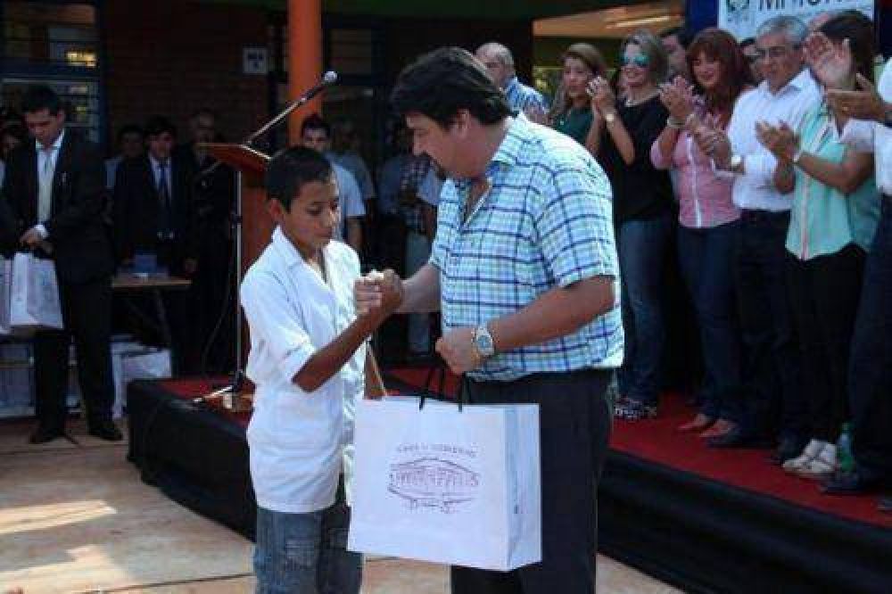 Closs: �Nos ocupamos de acercar la igualdad de oportunidades a nuestros j�venes� 