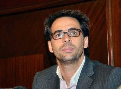 Santiago Carreras: �Es responsabilidad de todos que cada evento deportivo no termine en una batalla campal�