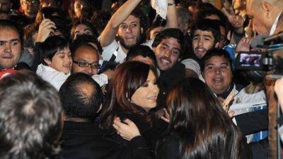 La Presidenta llega a La Plata y ser� distinguida