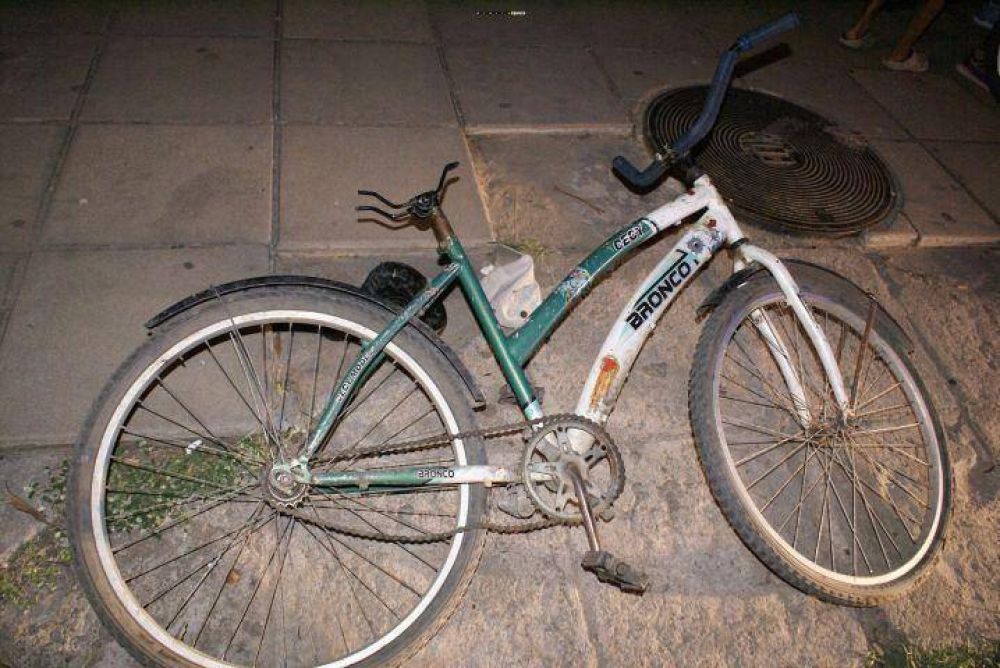 Un anciano muri� atropellado por un cami�n sobre la Ruta 12