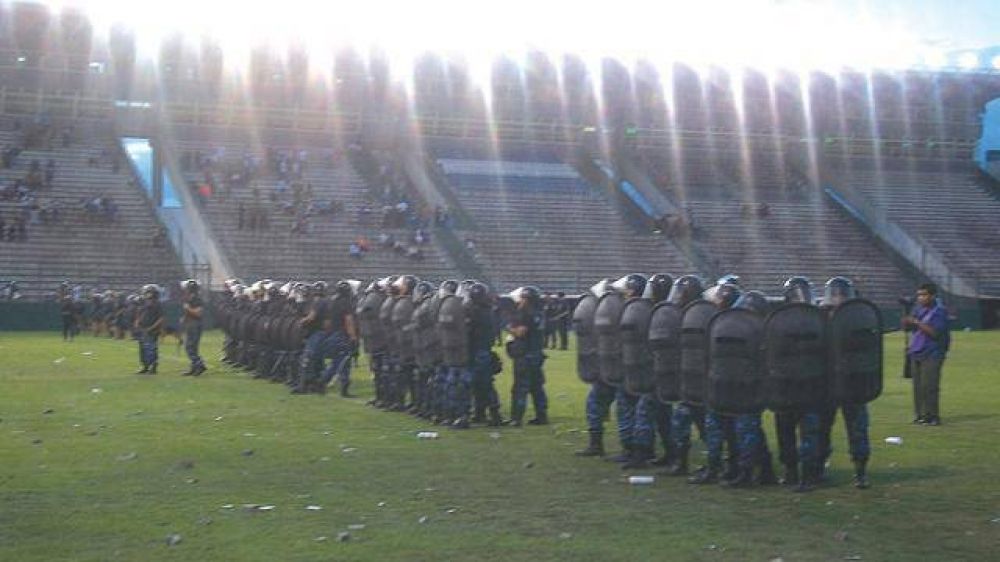 Un cl�sico con 731 efectivos policiales
