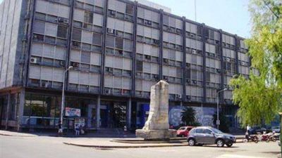 Podr�an redistribuir algunos conceptos de la oferta salarial a los docentes 