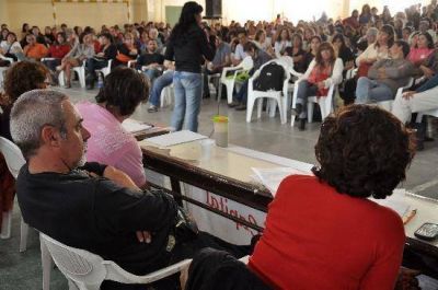 Aten Capital defini� proponer tres d�as de paro