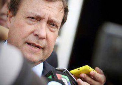 Weretilneck le respondi� a Igoldi por escrito