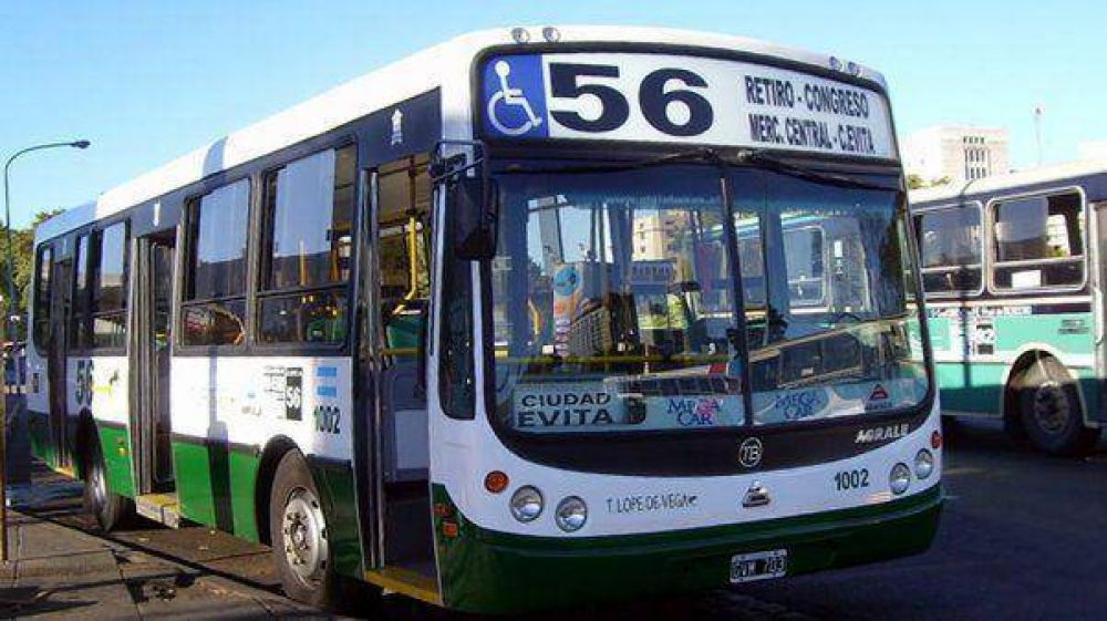 Comenz� el paro de colectivos: durar� hasta las 00 del s�bado